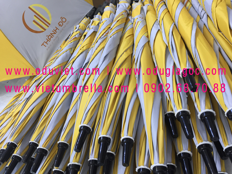 xưởng sản xuất ô dù cầm tay in logo quảng cáo